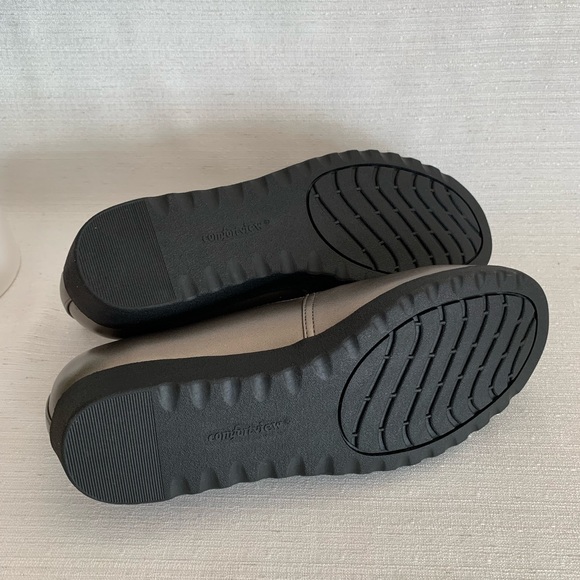 New Comfortview June Gunmetal Faux Leather Slip On Loafer Flats Woman’s 7W - Picture 13 of 13